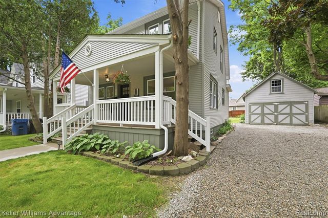 507 North Street, Holly, MI 48442
