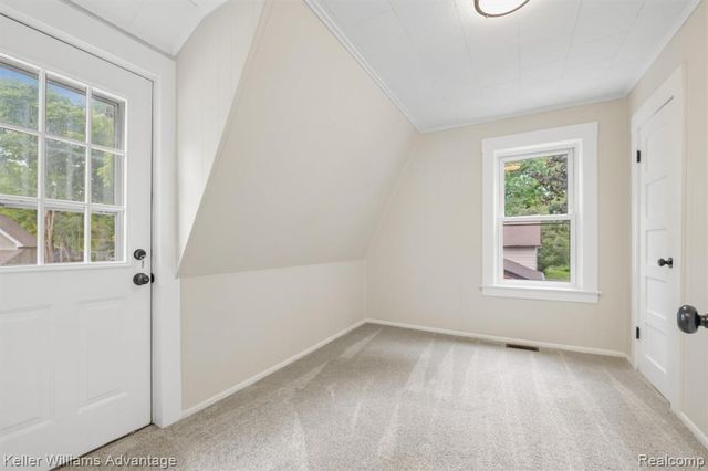 507 North Street, Holly, MI 48442