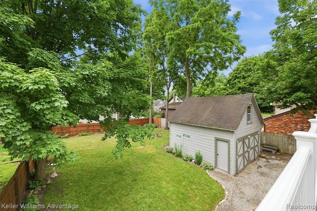 507 North Street, Holly, MI 48442