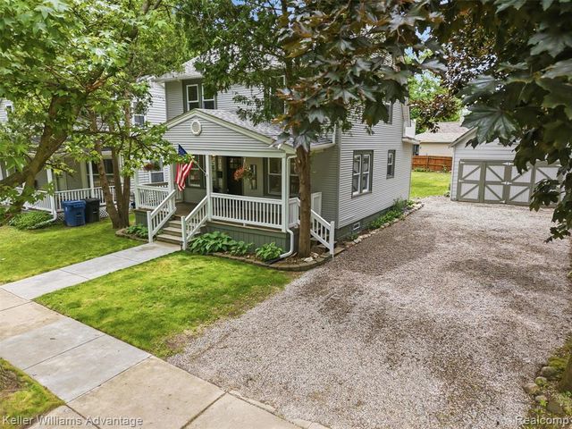 507 North Street, Holly, MI 48442