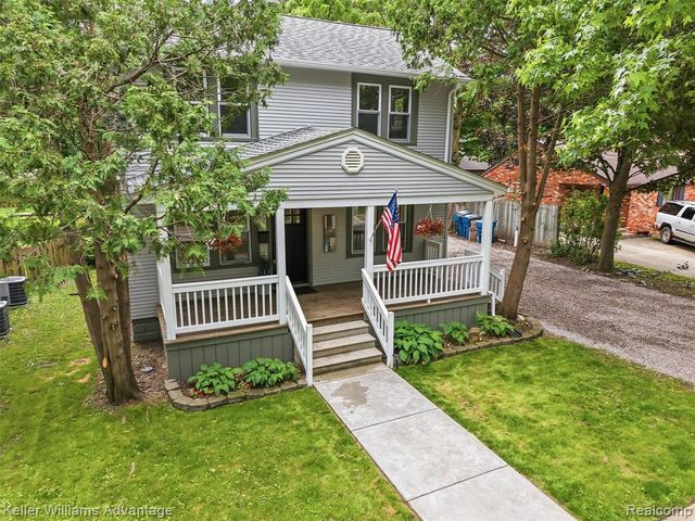 507 North Street, Holly, MI 48442
