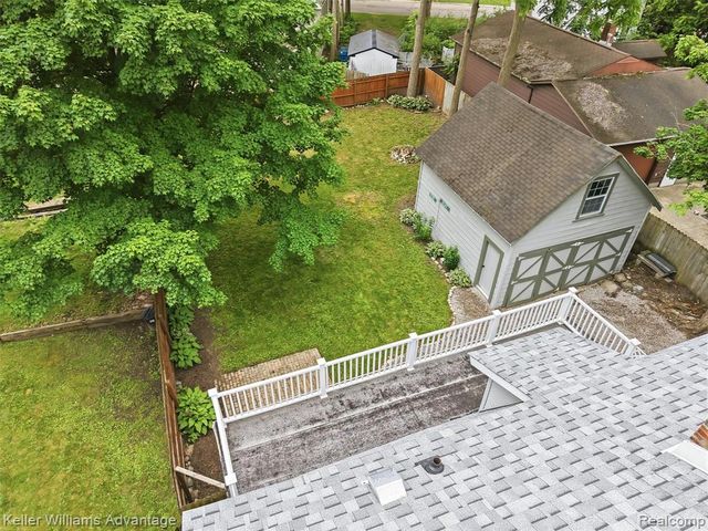 507 North Street, Holly, MI 48442