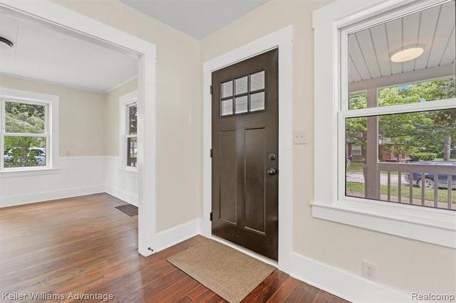 507 North Street, Holly, MI 48442