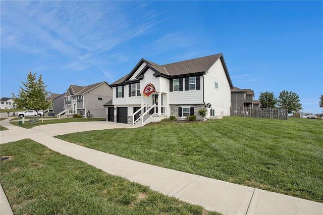 1000 W 10th Avenue, Kearney, MO 64060