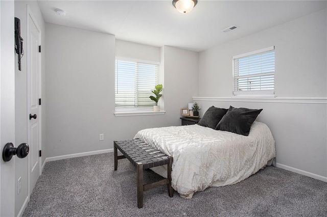 1000 W 10th Avenue, Kearney, MO 64060