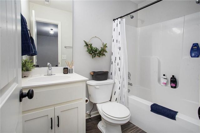 1000 W 10th Avenue, Kearney, MO 64060