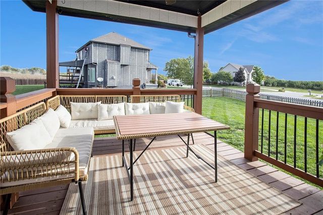 1000 W 10th Avenue, Kearney, MO 64060
