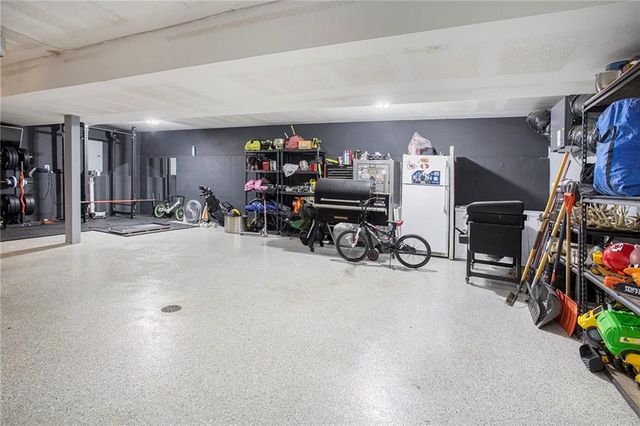 1000 W 10th Avenue, Kearney, MO 64060