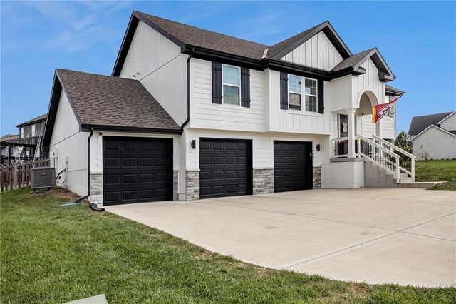 1000 W 10th Avenue, Kearney, MO 64060