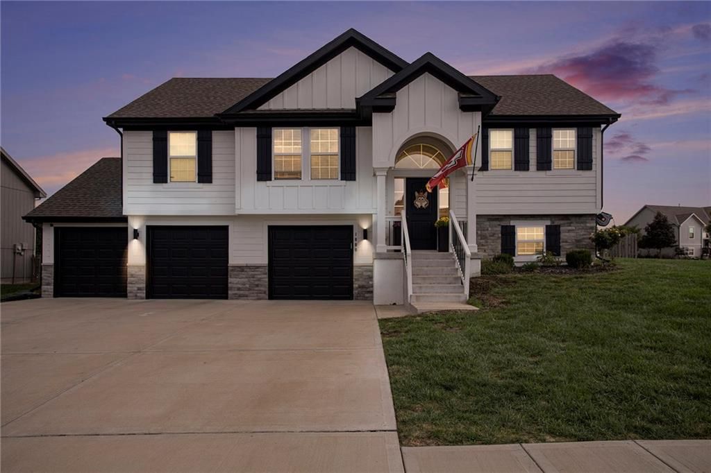 1000 W 10th Avenue, Kearney, MO 64060