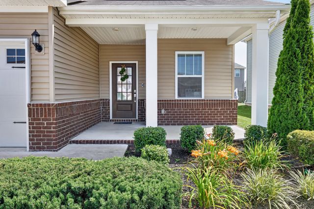 221 Casper Dr, Spring Hill, TN 37174