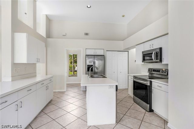6721 Sloane PL, Naples, FL 34104