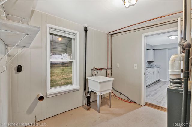 285 Bondale Avenue, Pontiac, MI 48341