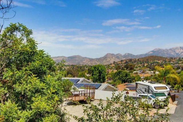8740 Vanguard Place, Lakeside, CA 92040