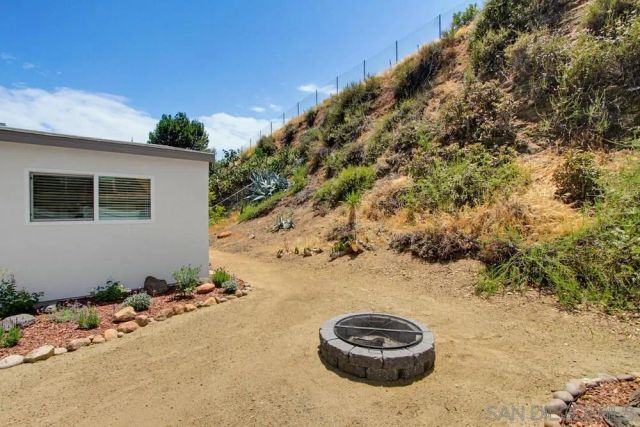 8740 Vanguard Place, Lakeside, CA 92040