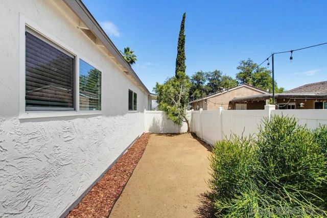 8740 Vanguard Place, Lakeside, CA 92040