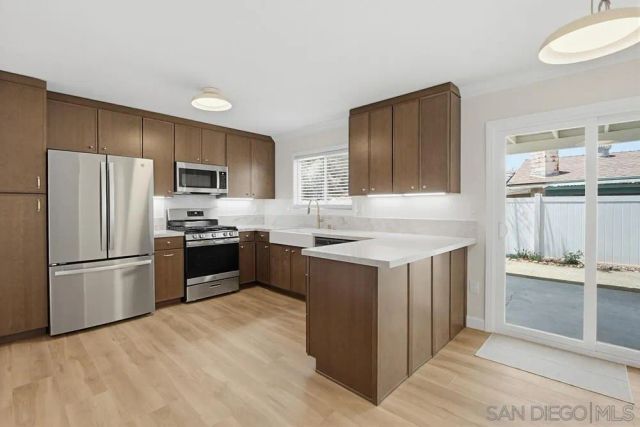8740 Vanguard Place, Lakeside, CA 92040