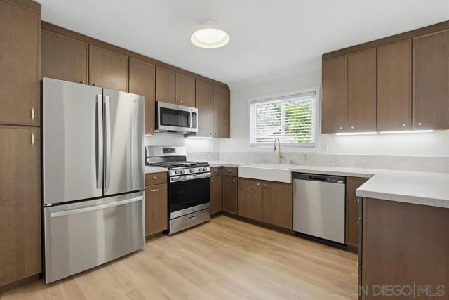 8740 Vanguard Place, Lakeside, CA 92040