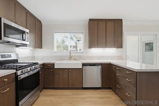8740 Vanguard Place, Lakeside, CA 92040