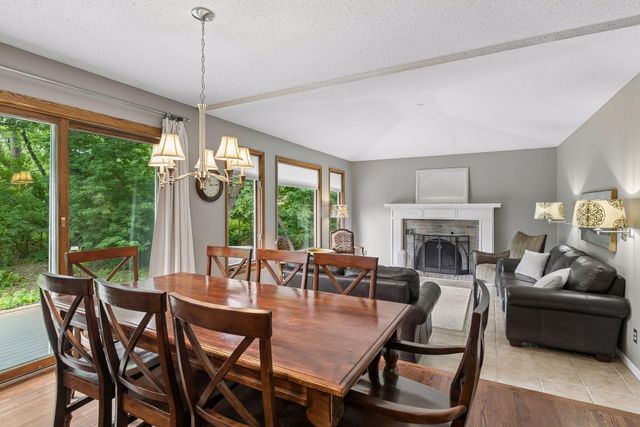 14886 Tealwood Court, Eden Prairie, MN 55347