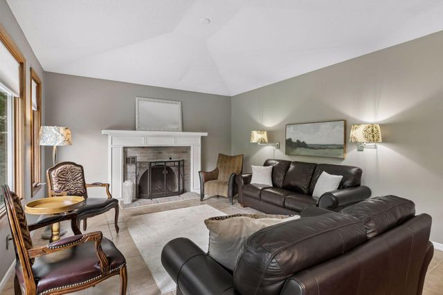14886 Tealwood Court, Eden Prairie, MN 55347