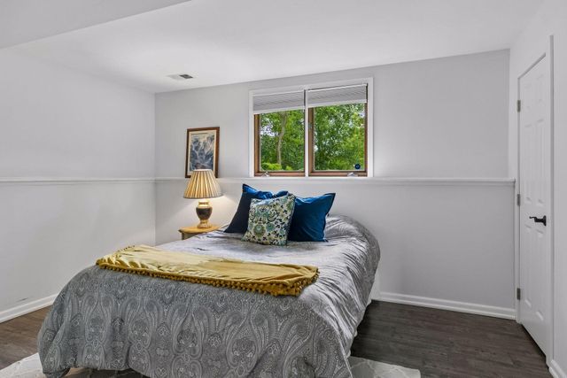 14886 Tealwood Court, Eden Prairie, MN 55347