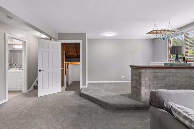 14886 Tealwood Court, Eden Prairie, MN 55347