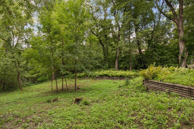 14886 Tealwood Court, Eden Prairie, MN 55347