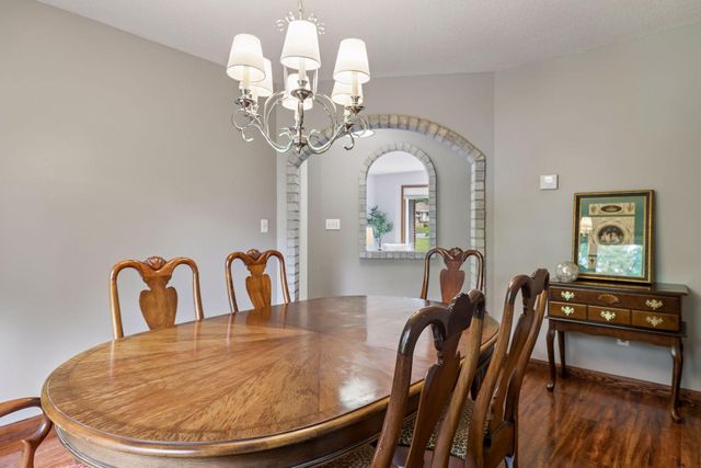 14886 Tealwood Court, Eden Prairie, MN 55347