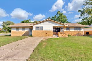 3102 S Martinson Ave, Wichita, KS 67217