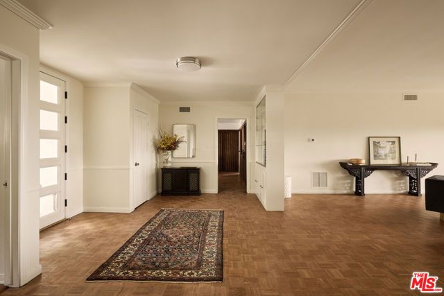 949 N Norman Place, Los Angeles, CA 90049
