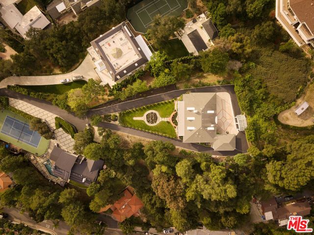 949 N Norman Place, Los Angeles, CA 90049