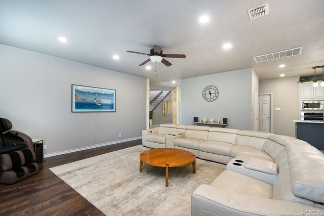 19434 GRAN ROBLE, San Antonio, TX 78258