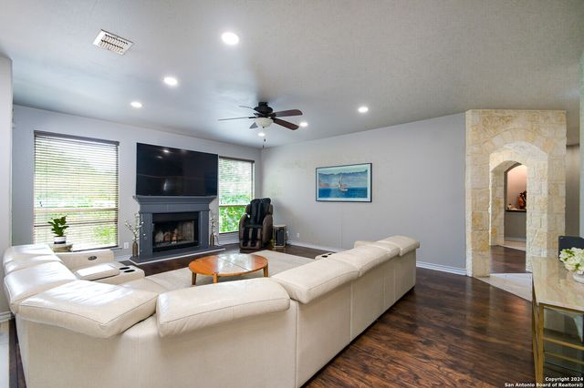 19434 GRAN ROBLE, San Antonio, TX 78258