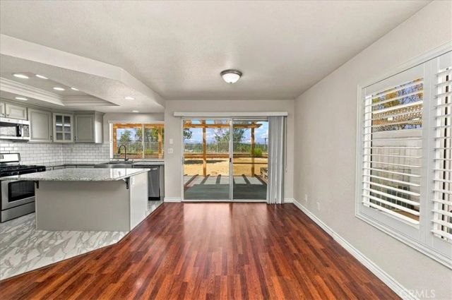 40153 Starling, Temecula, CA 92591