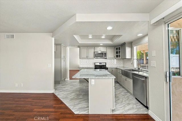 40153 Starling, Temecula, CA 92591