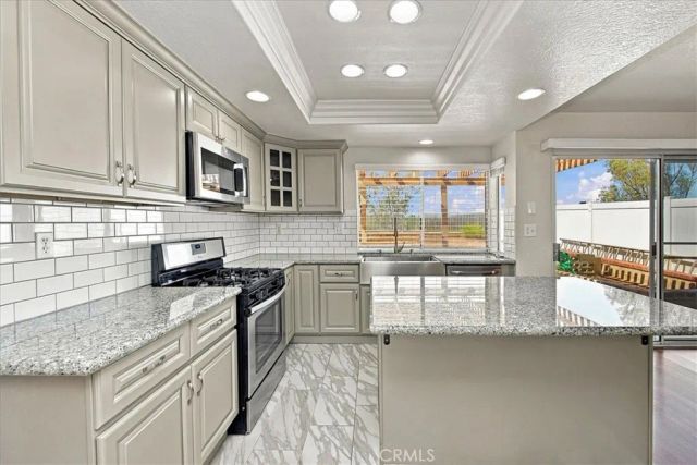 40153 Starling, Temecula, CA 92591