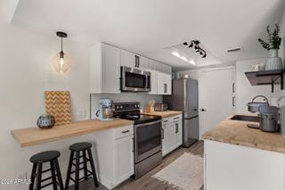 8580 E INDIAN SCHOOL Road E, Scottsdale, AZ 85251