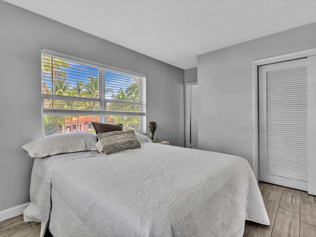 90 NE 19th Avenue 8, Deerfield Beach, FL 33441