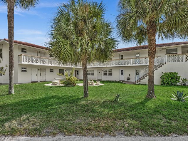 90 NE 19th Avenue 8, Deerfield Beach, FL 33441