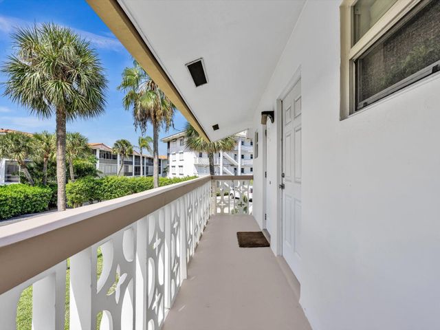 90 NE 19th Avenue 8, Deerfield Beach, FL 33441