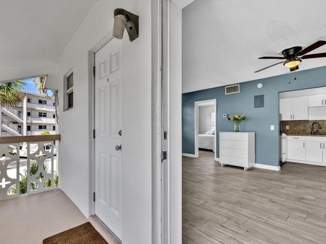 90 NE 19th Avenue 8, Deerfield Beach, FL 33441