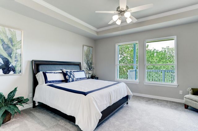 3921 Peacock Isle Drive, Dickinson, TX 77539