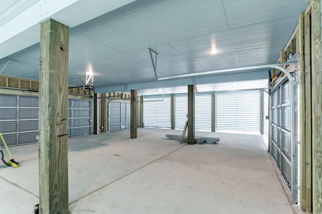 3921 Peacock Isle Drive, Dickinson, TX 77539