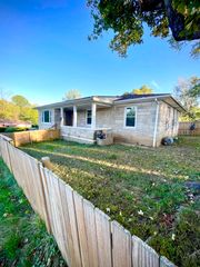 921 Chestnut Drive, Frankfort, KY 40601