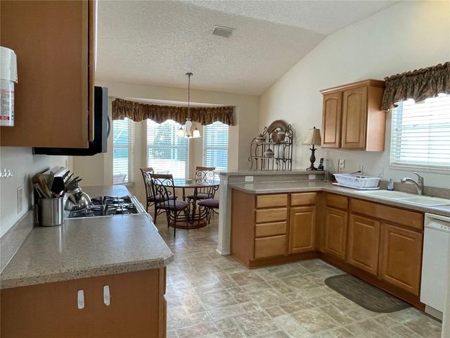 641 STRATFORD LANE, The Villages, FL 32162