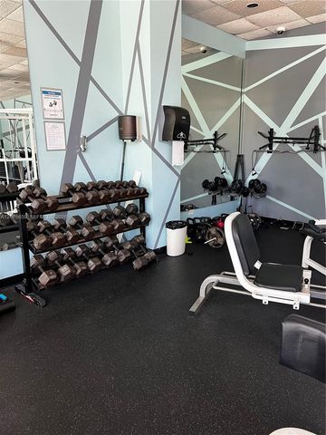 7441 Wayne Avenue 8I, Miami Beach, FL 33141