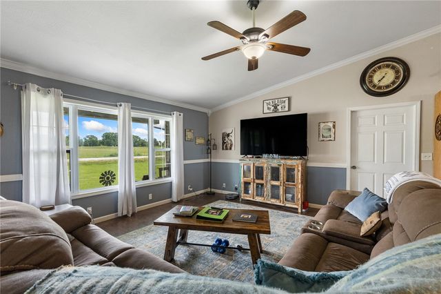 83 Old Carpenter Lane, Harrison, AR 72601