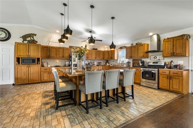 83 Old Carpenter Lane, Harrison, AR 72601