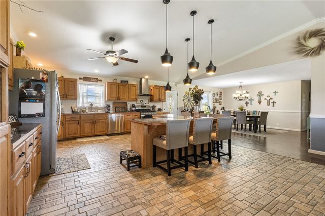 83 Old Carpenter Lane, Harrison, AR 72601